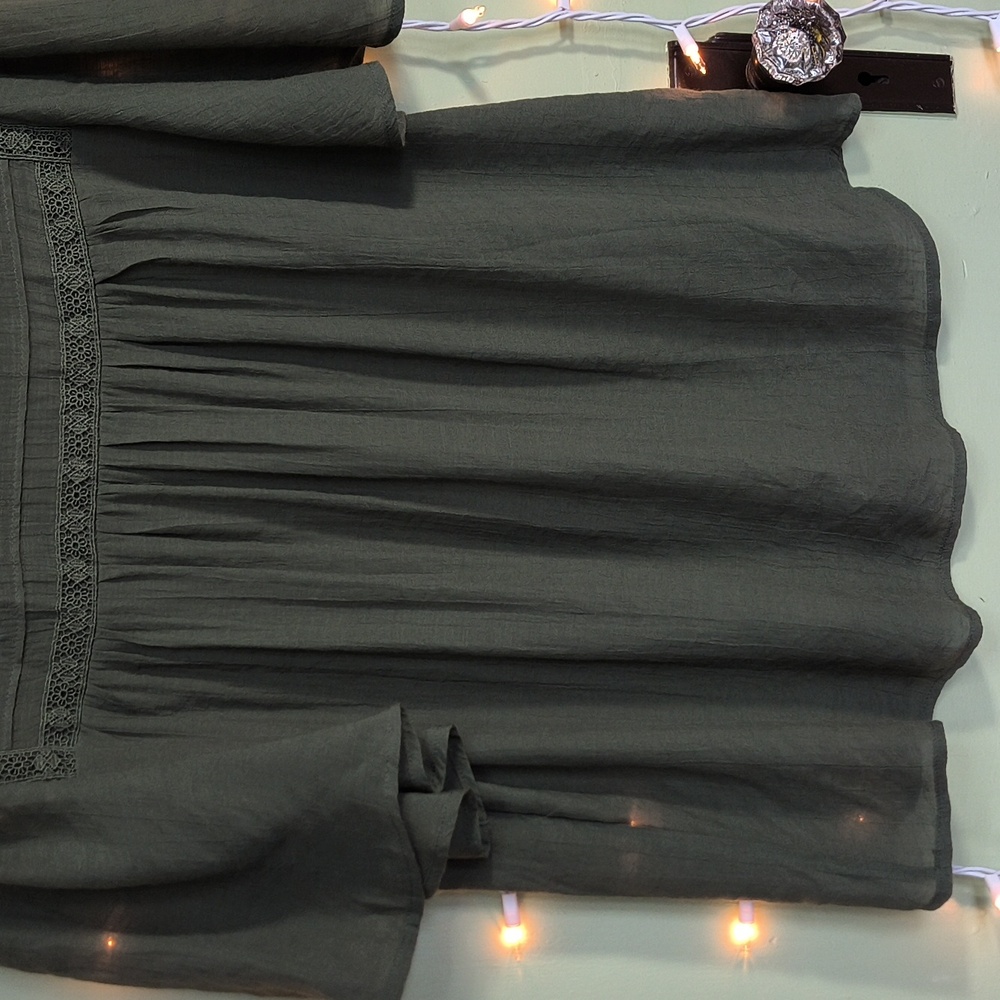 Women's Nanette Lepore Olive Green Lightweight Blouse L - Picture 4 of 13